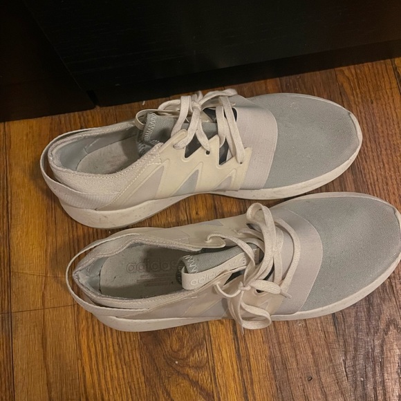 Adidas Women’s Tubular Viral W Sneakers - Picture 4 of 4